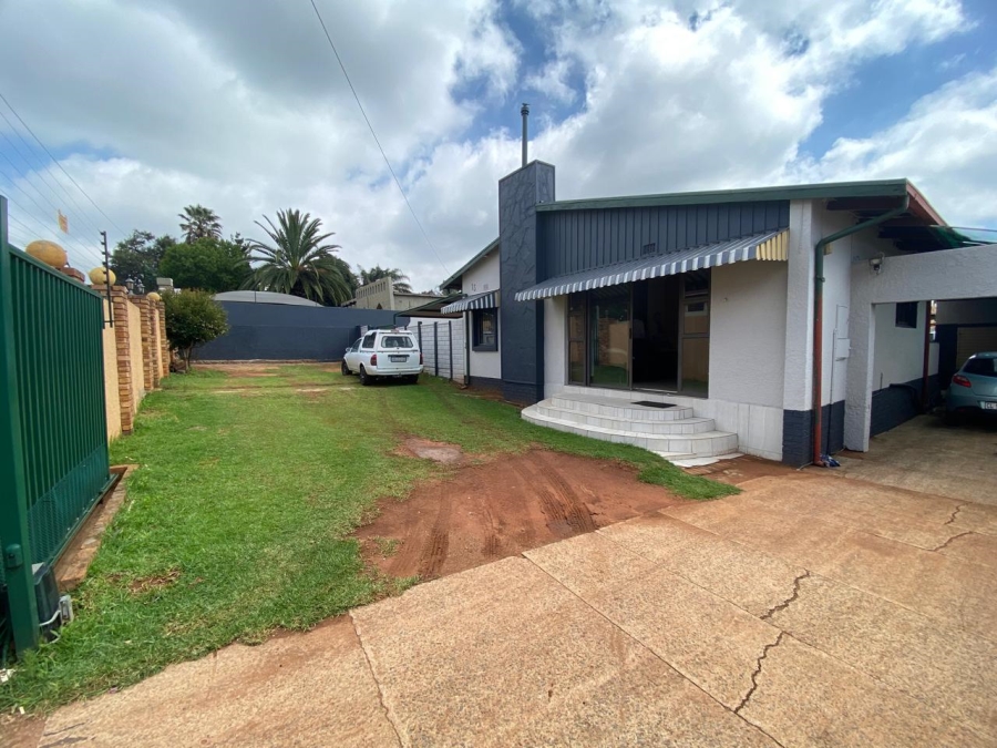 3 Bedroom Property for Sale in Dawnview Gauteng