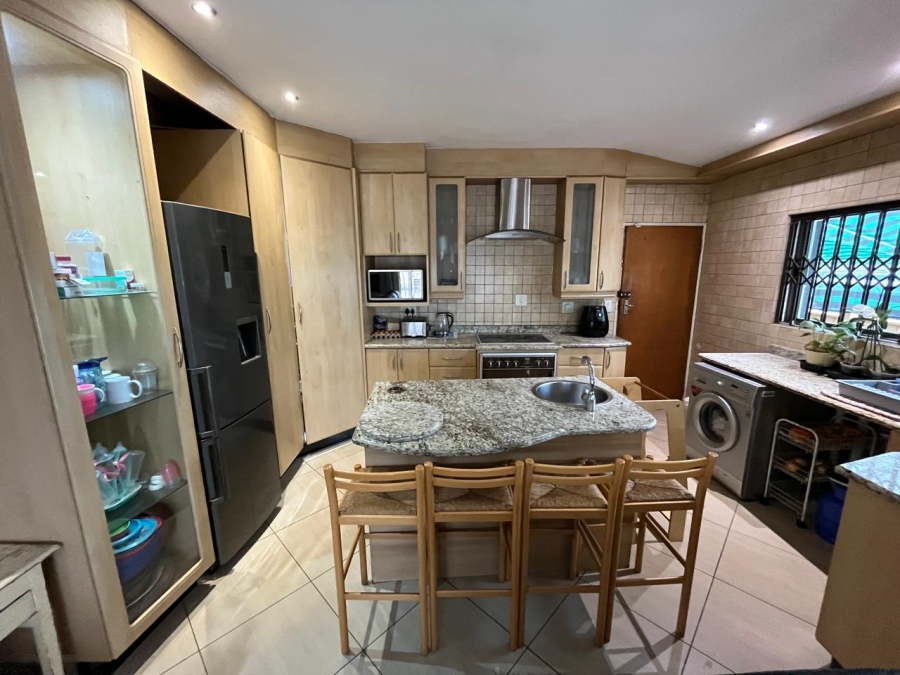 3 Bedroom Property for Sale in Dawnview Gauteng