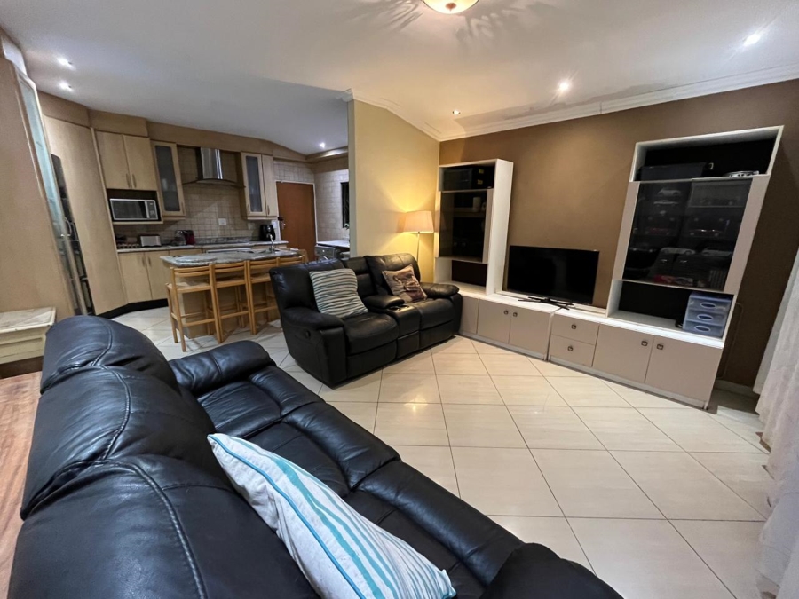 3 Bedroom Property for Sale in Dawnview Gauteng