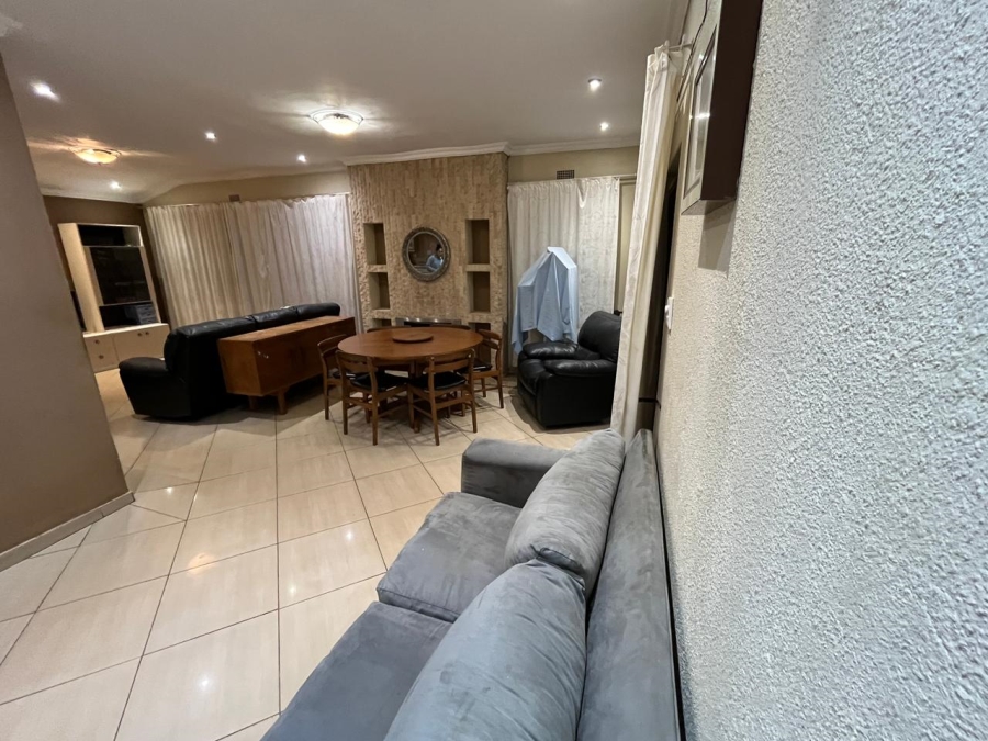 3 Bedroom Property for Sale in Dawnview Gauteng