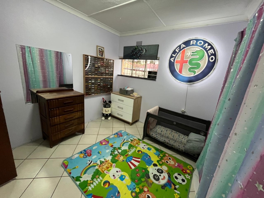 3 Bedroom Property for Sale in Dawnview Gauteng