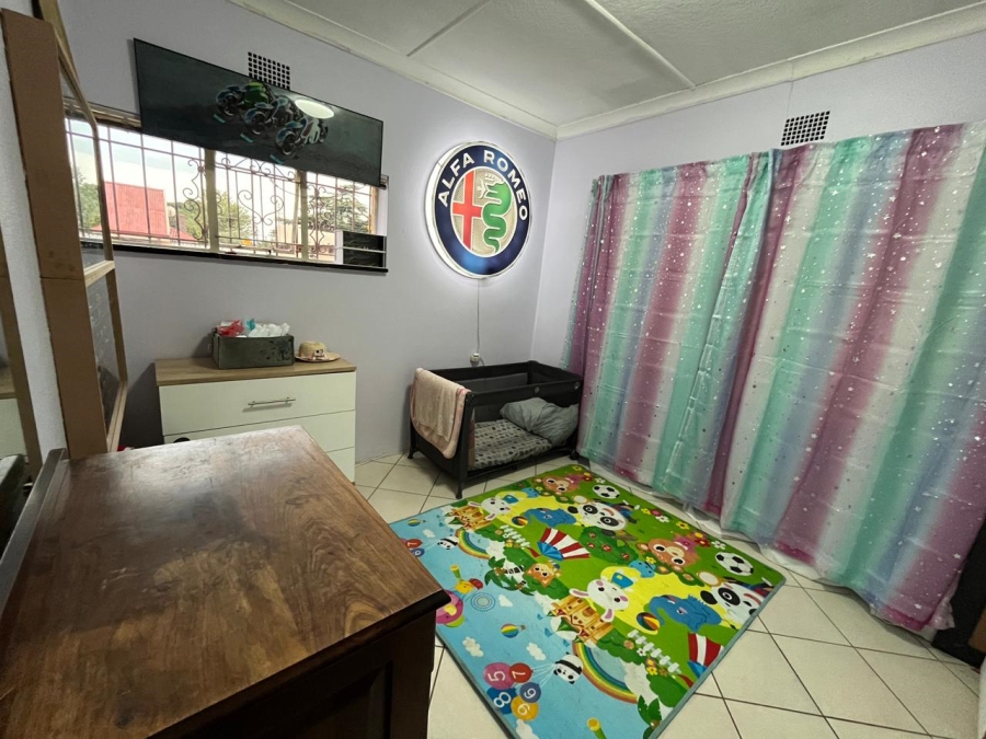 3 Bedroom Property for Sale in Dawnview Gauteng