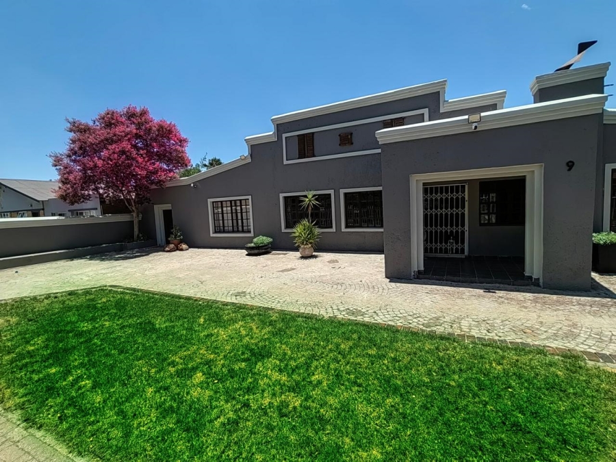 4 Bedroom Property for Sale in Vanderbijlpark SW 1 Gauteng