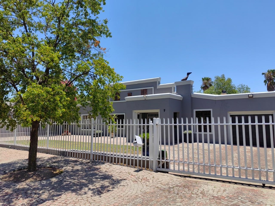 4 Bedroom Property for Sale in Vanderbijlpark SW 1 Gauteng