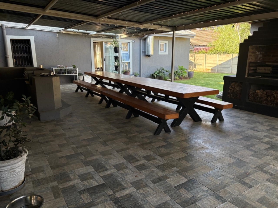 4 Bedroom Property for Sale in Vanderbijlpark SW 1 Gauteng