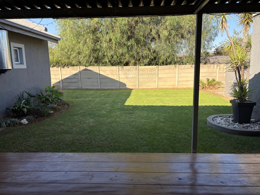 4 Bedroom Property for Sale in Vanderbijlpark SW 1 Gauteng