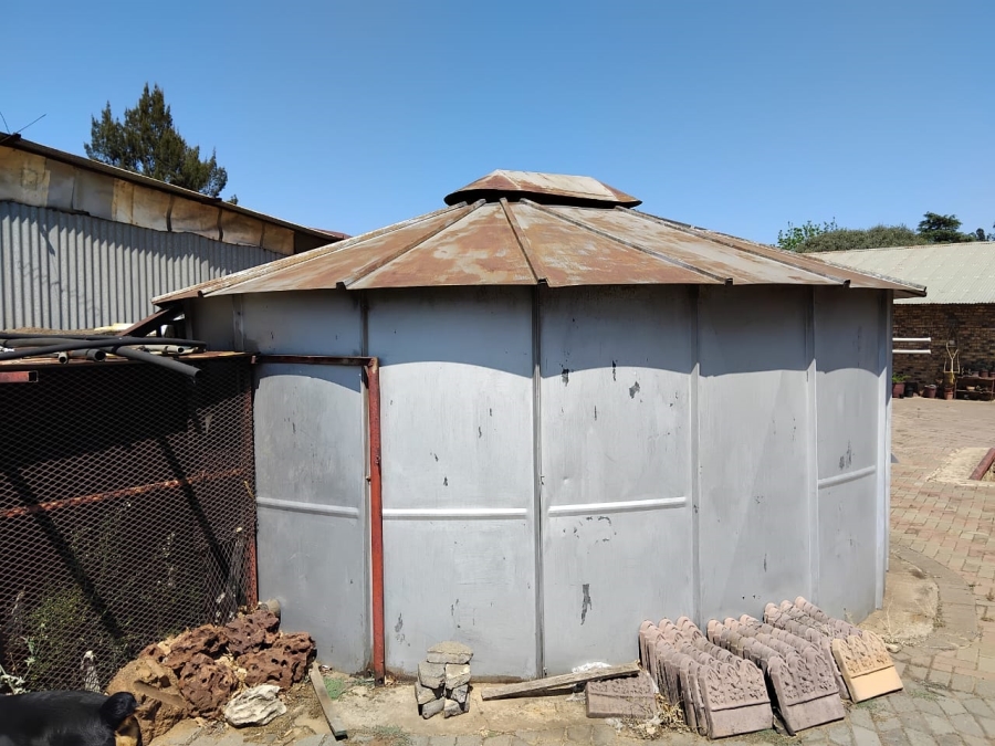 4 Bedroom Property for Sale in Mullerstuine Gauteng