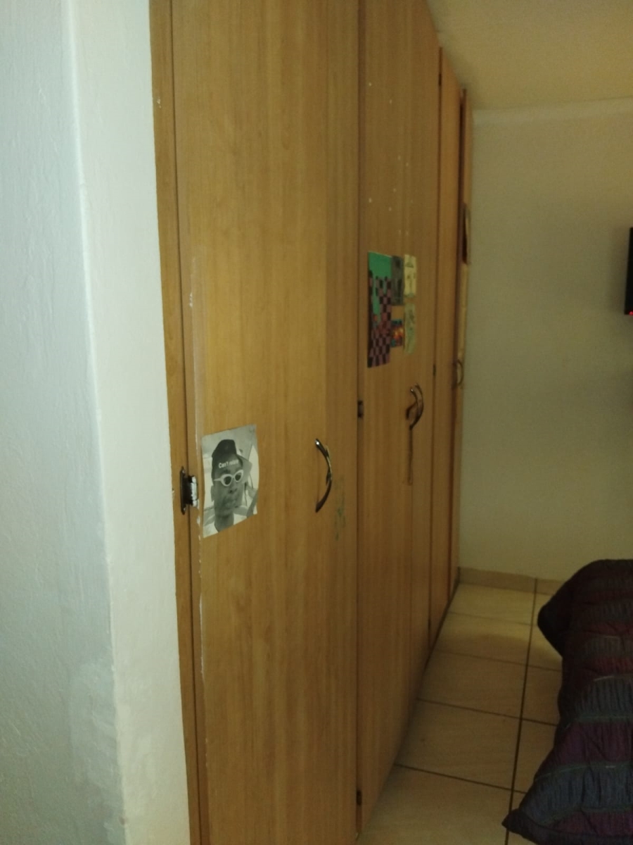 4 Bedroom Property for Sale in Mullerstuine Gauteng