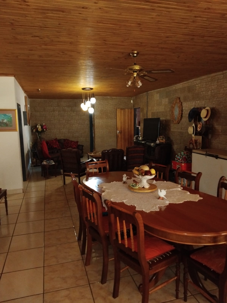 4 Bedroom Property for Sale in Mullerstuine Gauteng