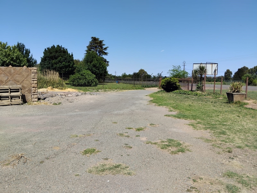 4 Bedroom Property for Sale in Mullerstuine Gauteng