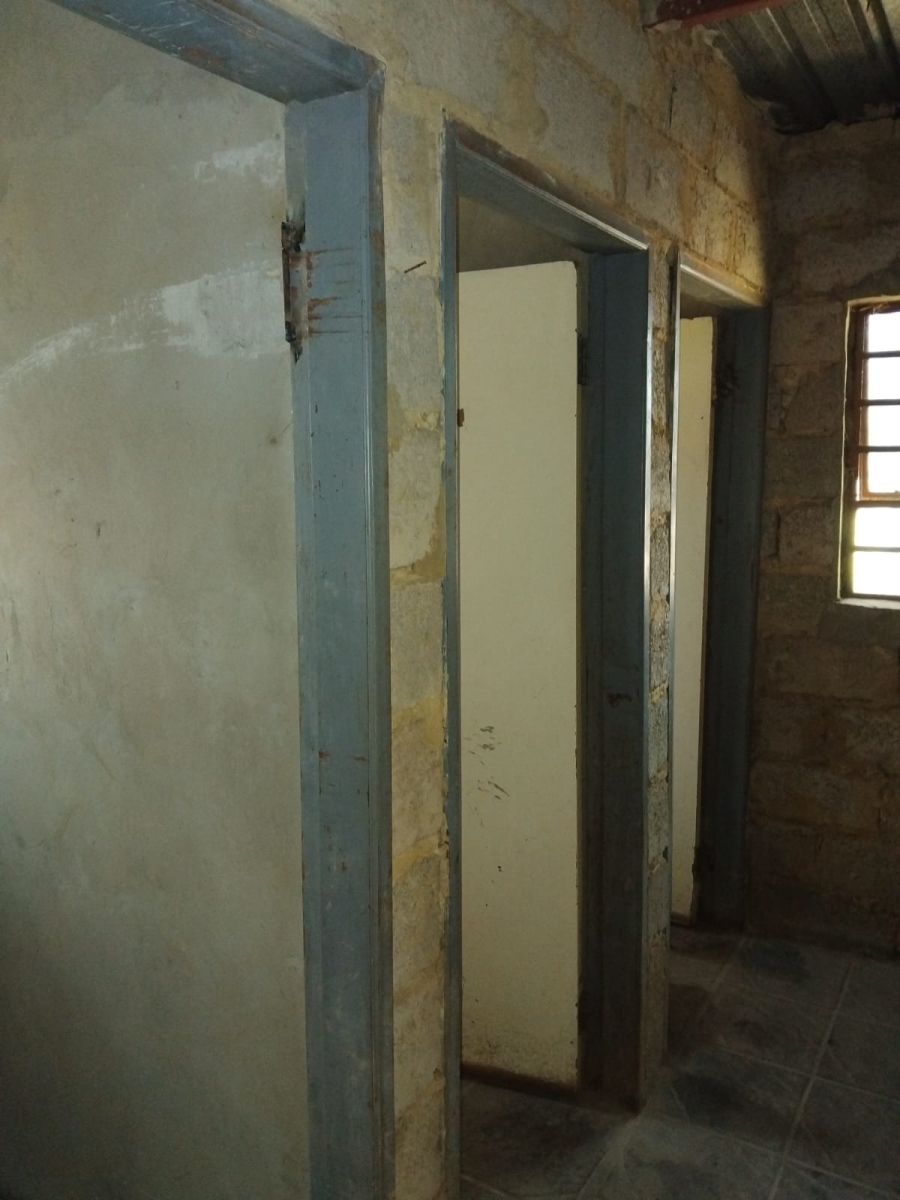 4 Bedroom Property for Sale in Mullerstuine Gauteng