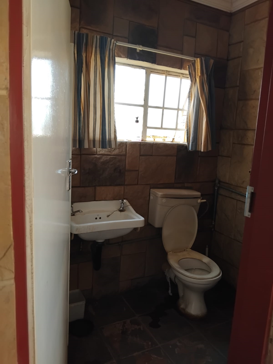 4 Bedroom Property for Sale in Mullerstuine Gauteng