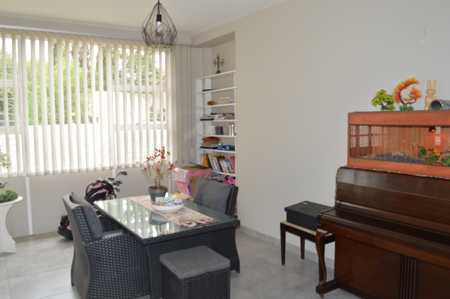 4 Bedroom Property for Sale in Three Rivers Proper Gauteng