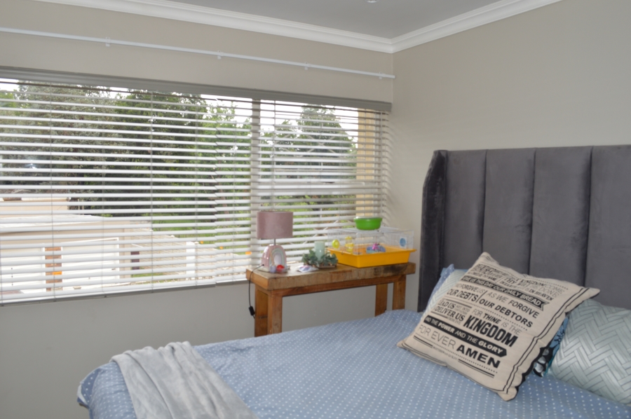 4 Bedroom Property for Sale in Three Rivers Proper Gauteng