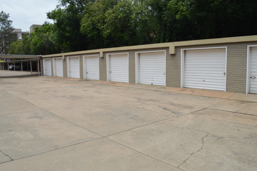 4 Bedroom Property for Sale in Three Rivers Proper Gauteng