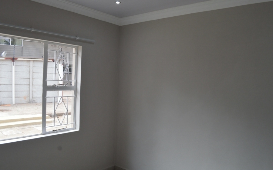 4 Bedroom Property for Sale in Three Rivers Proper Gauteng