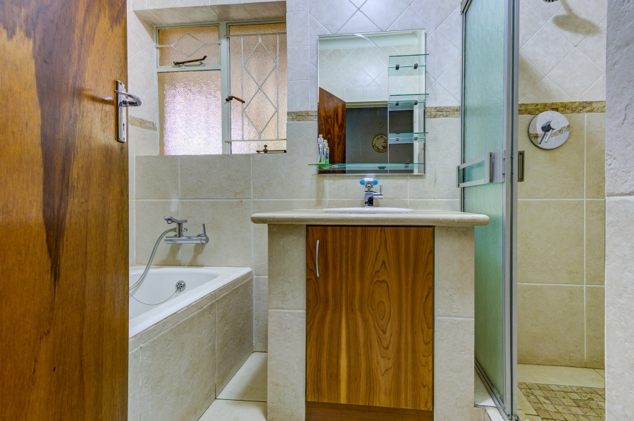 3 Bedroom Property for Sale in Edendale Gauteng