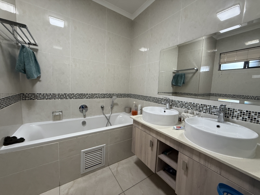 3 Bedroom Property for Sale in Noordhang Gauteng