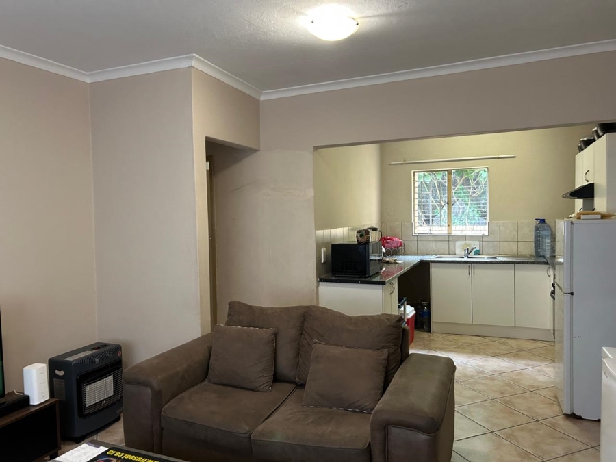 2 Bedroom Property for Sale in Greenhills Gauteng