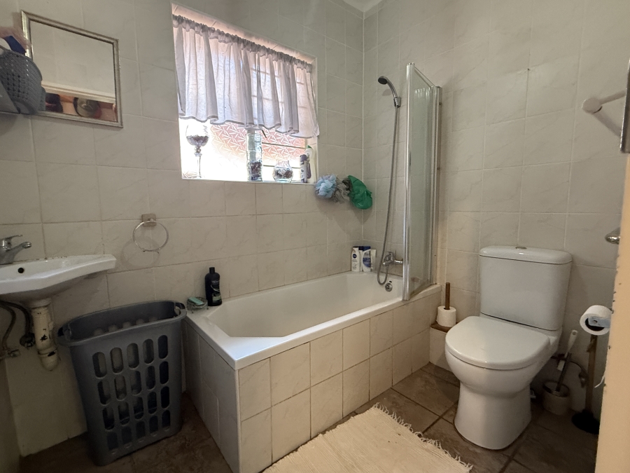 4 Bedroom Property for Sale in Dan Pienaarville Gauteng