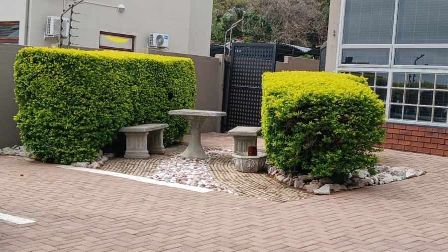 Commercial Property for Sale in Eldoraigne Gauteng