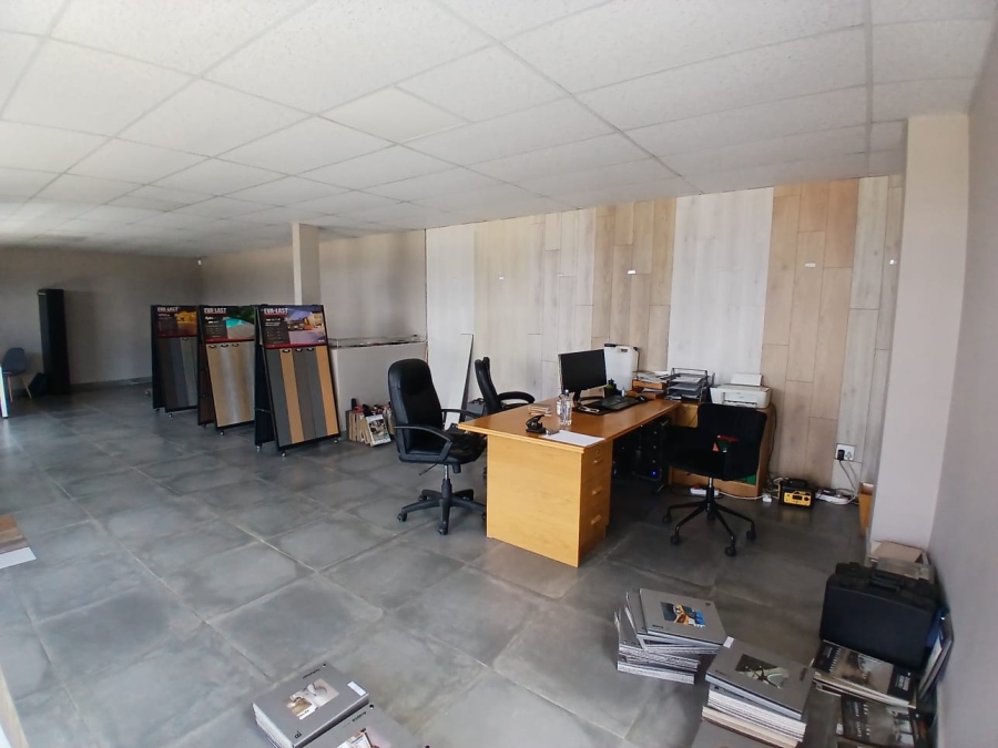 Commercial Property for Sale in Knoppieslaagte Gauteng