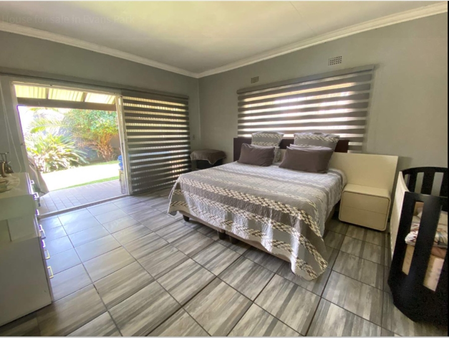 4 Bedroom Property for Sale in Evans Park Gauteng