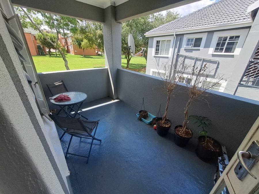 To Let 2 Bedroom Property for Rent in Meyersdal Gauteng