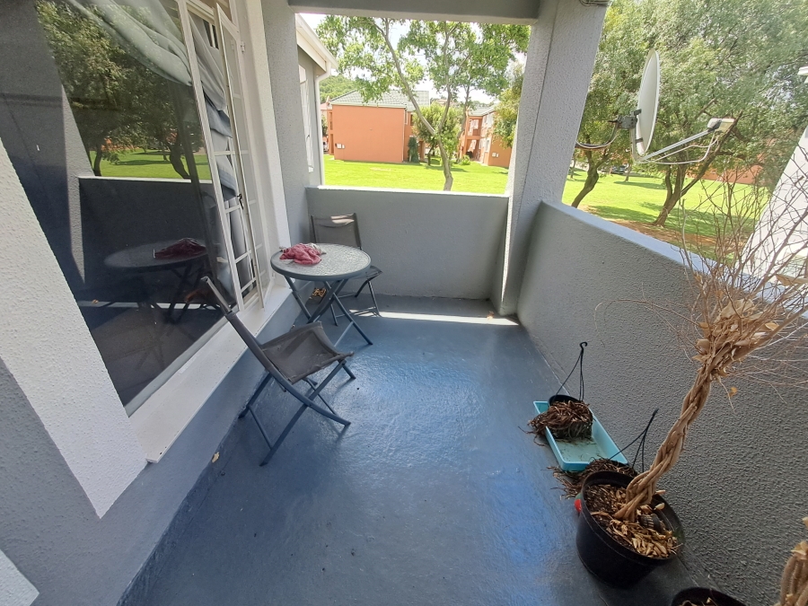 To Let 2 Bedroom Property for Rent in Meyersdal Gauteng