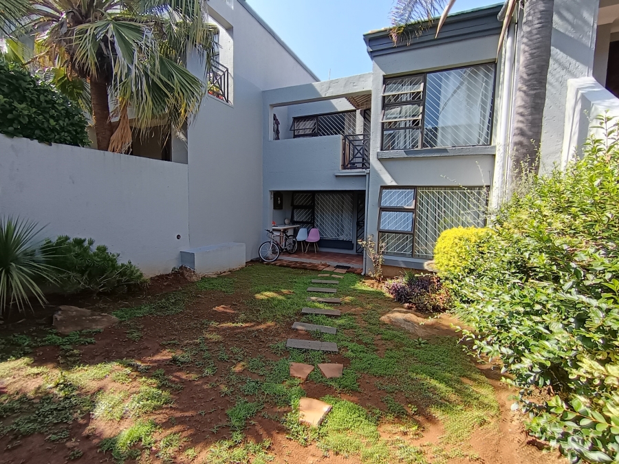 2 Bedroom Property for Sale in Bassonia Gauteng