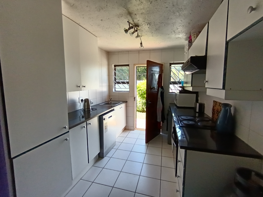 2 Bedroom Property for Sale in Bassonia Gauteng