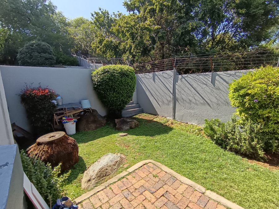 2 Bedroom Property for Sale in Bassonia Gauteng