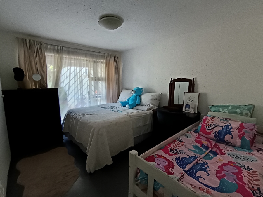 2 Bedroom Property for Sale in Bassonia Gauteng