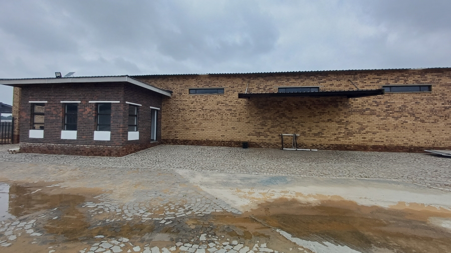 To Let commercial Property for Rent in Meyerton Central Gauteng