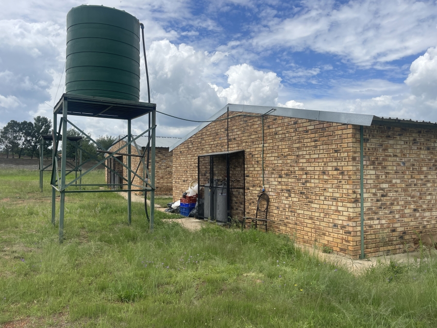 7 Bedroom Property for Sale in Homestead Apple Orchards Gauteng