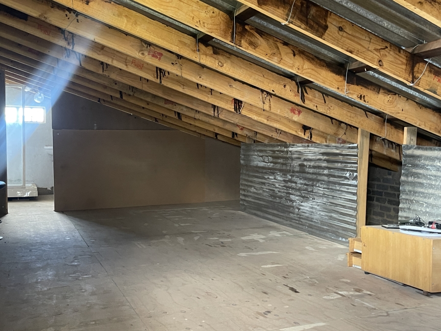 7 Bedroom Property for Sale in Homestead Apple Orchards Gauteng