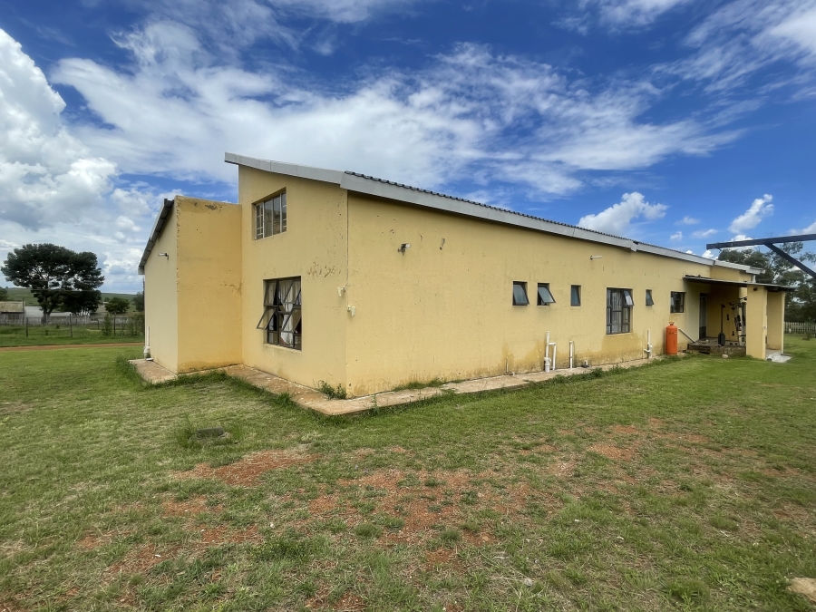 7 Bedroom Property for Sale in Homestead Apple Orchards Gauteng