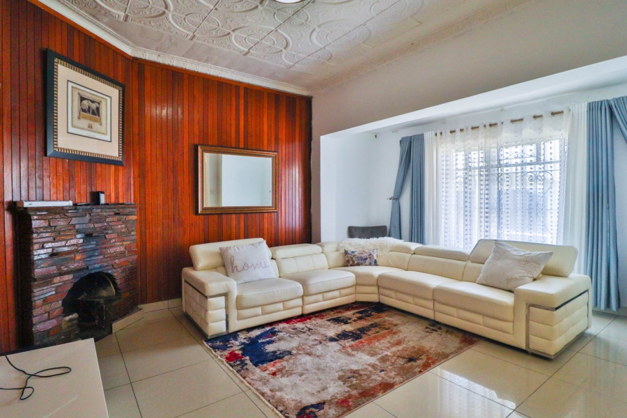 8 Bedroom Property for Sale in Kenilworth Gauteng