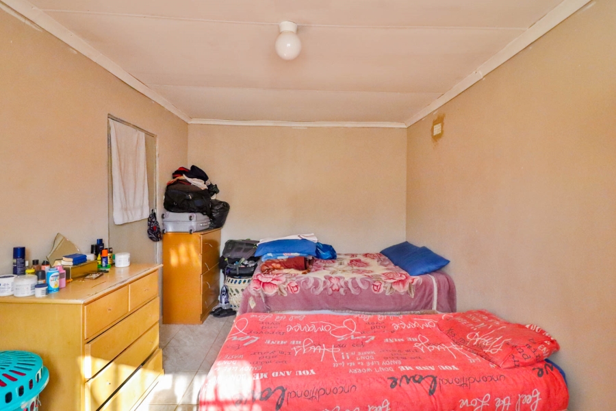 8 Bedroom Property for Sale in Kenilworth Gauteng