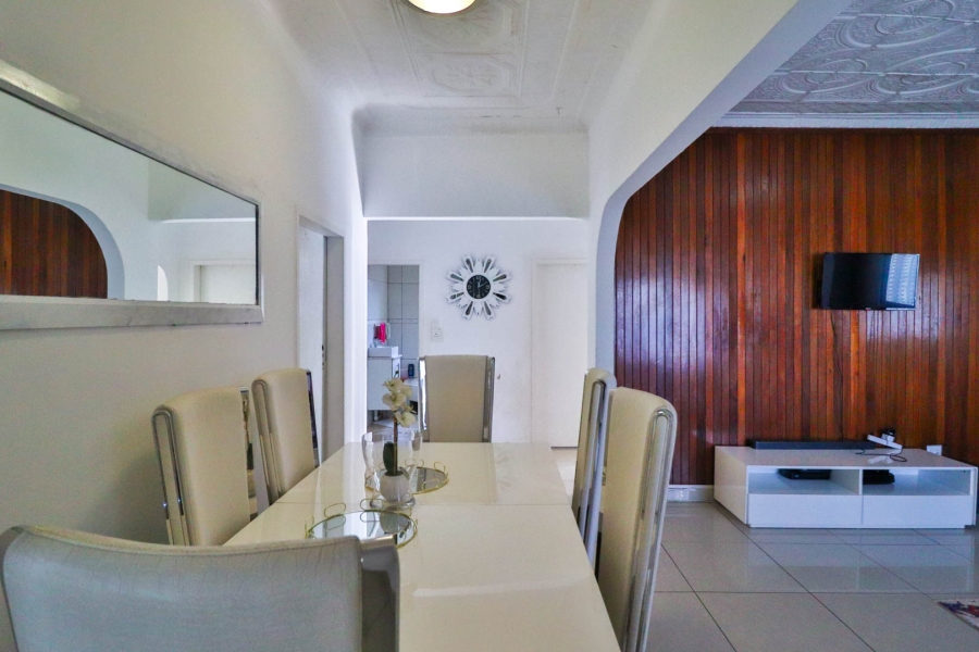 8 Bedroom Property for Sale in Kenilworth Gauteng