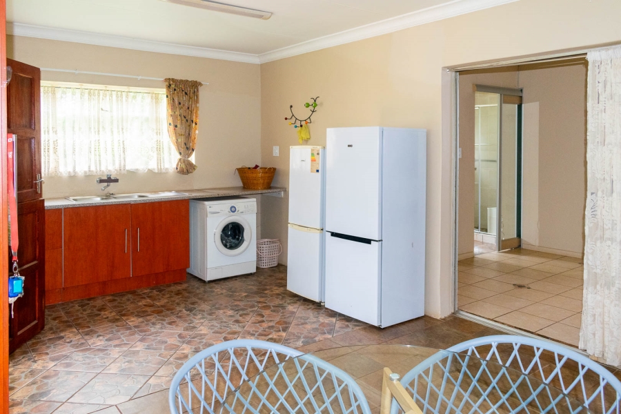 7 Bedroom Property for Sale in Golf View Gauteng