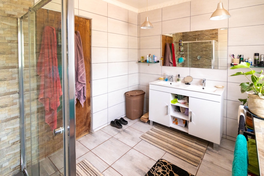 7 Bedroom Property for Sale in Golf View Gauteng