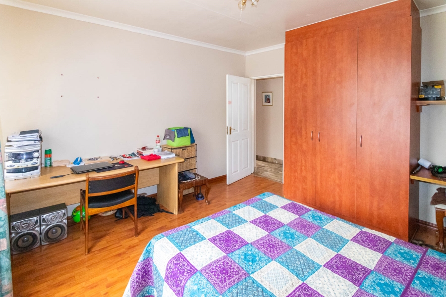 7 Bedroom Property for Sale in Golf View Gauteng