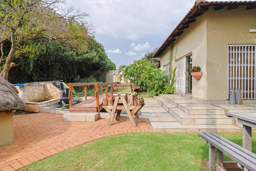 10 Bedroom Property for Sale in Brackenhurst Gauteng