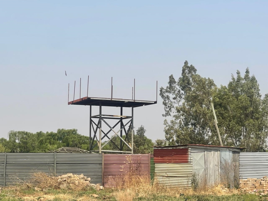 0 Bedroom Property for Sale in Olifantsvlei Gauteng