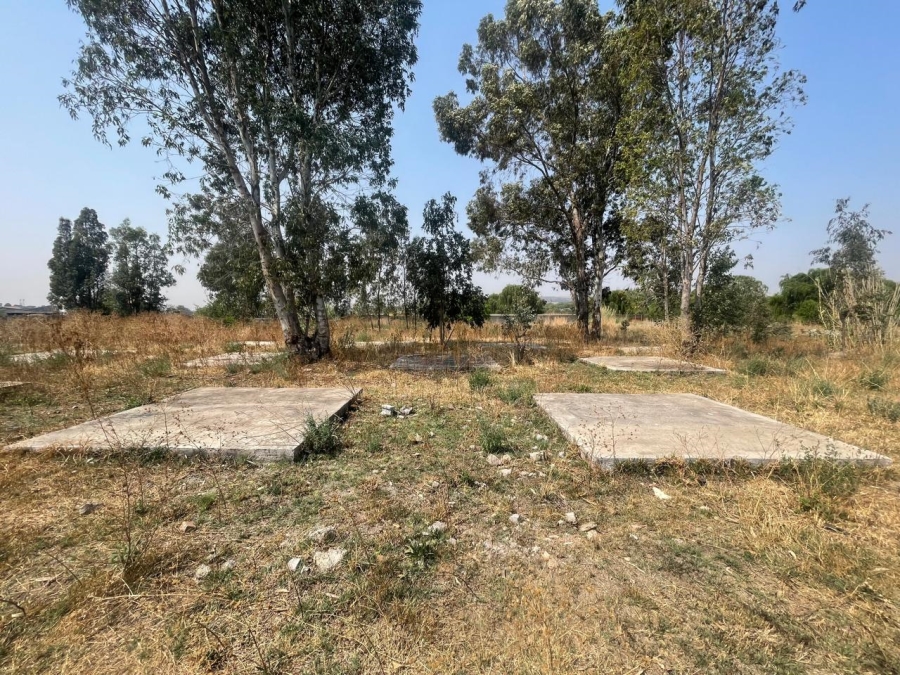 0 Bedroom Property for Sale in Olifantsvlei Gauteng