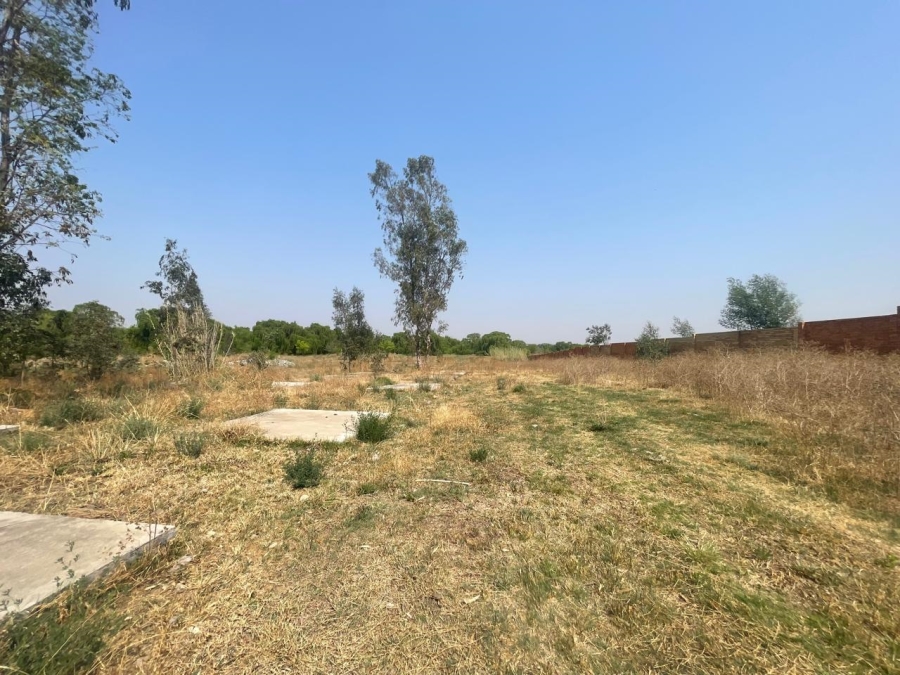 0 Bedroom Property for Sale in Olifantsvlei Gauteng