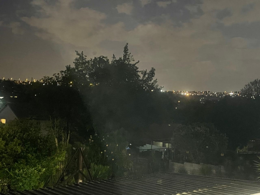 4 Bedroom Property for Sale in Mondeor Gauteng