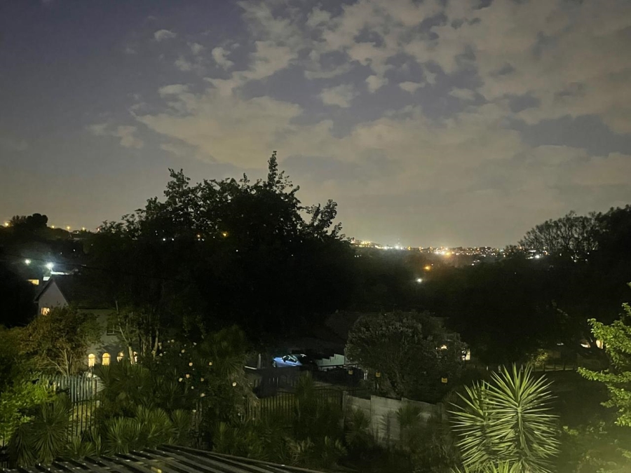 4 Bedroom Property for Sale in Mondeor Gauteng