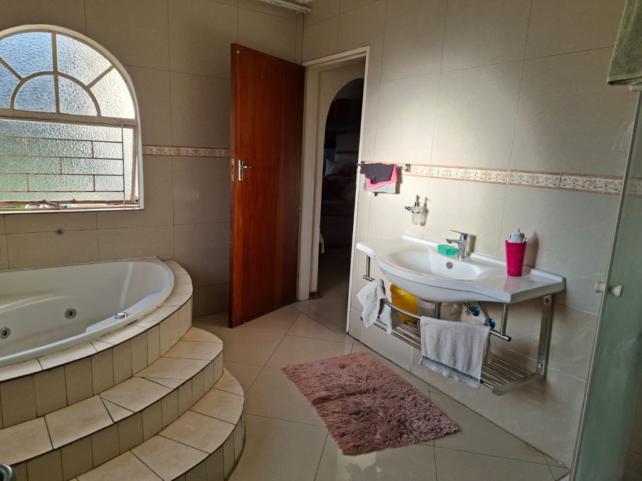 4 Bedroom Property for Sale in Vanderbijlpark SE Gauteng